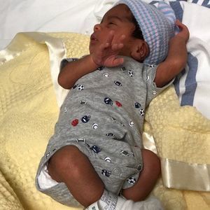 Meet your Posher, Carlos